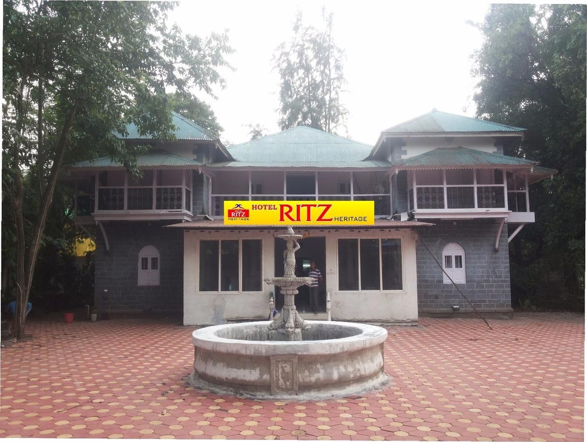 Oyo 11395 Hotel Ritz Heritage Lonavala Exteriér fotografie